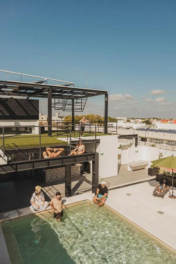 Caleta Hostel Rooftop & Pool Cancún