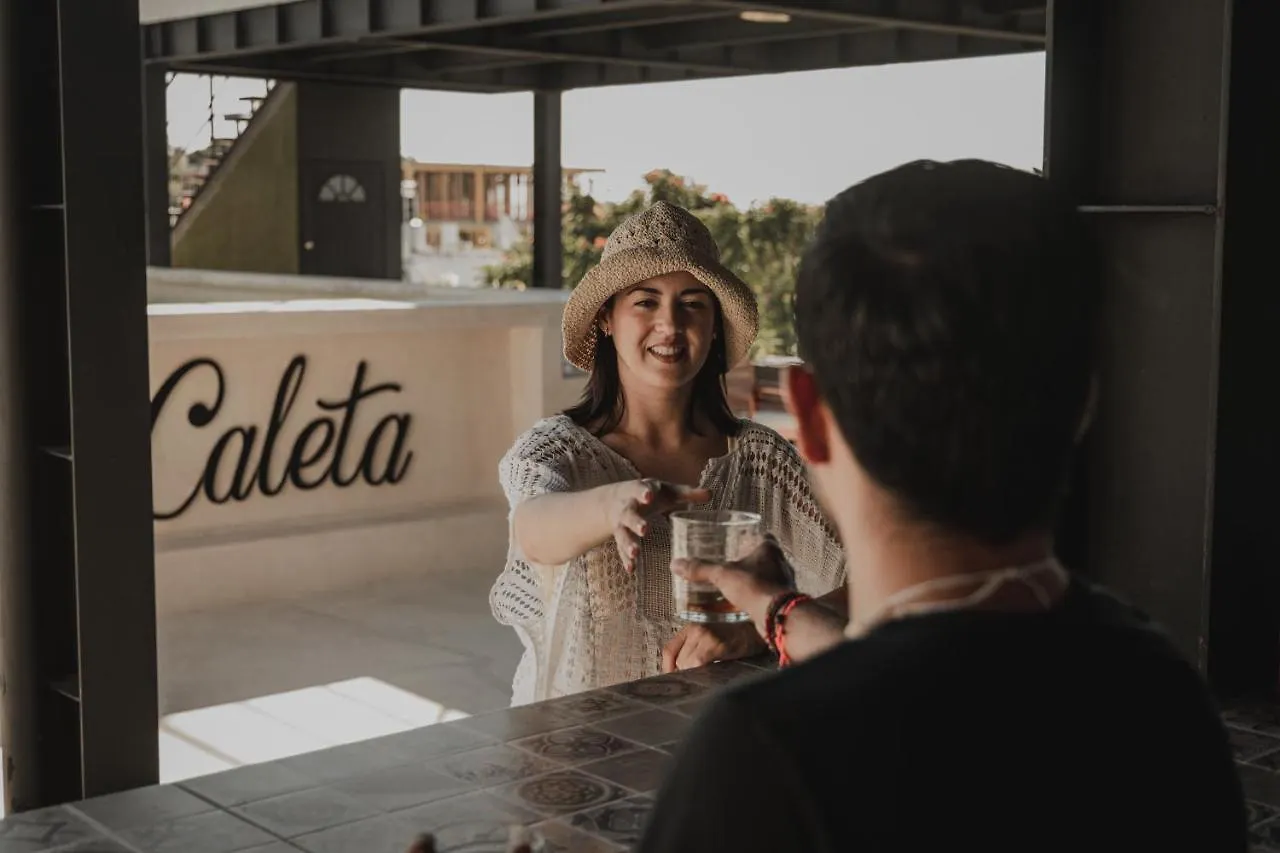 Caleta Hostel Rooftop & Pool Cancún