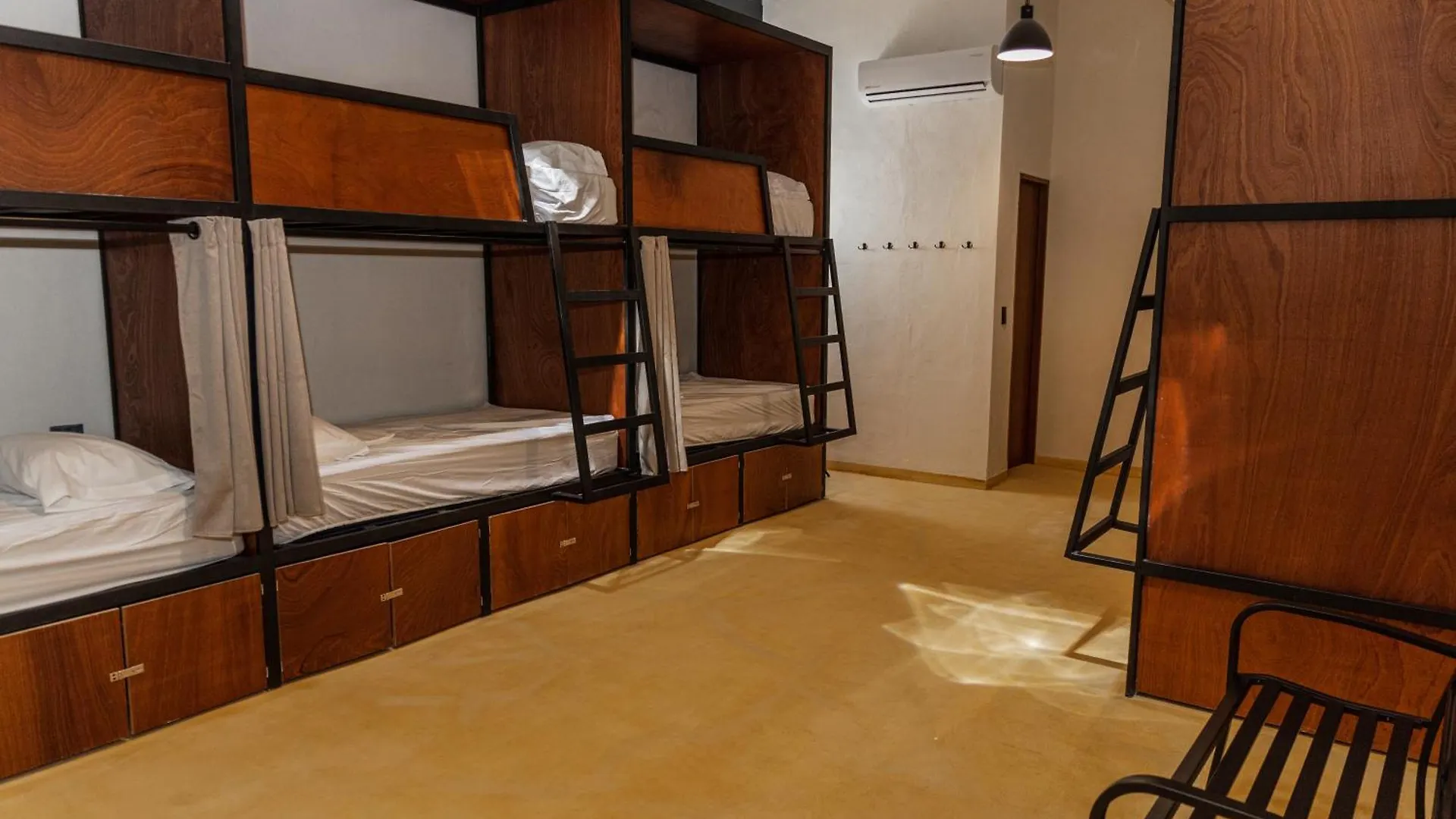 Caleta Hostel Rooftop & Pool Cancún 0*,